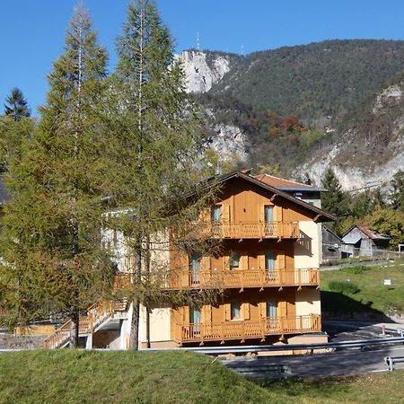 Hotel Ai Larici à Perarolo di Cadore Extérieur photo