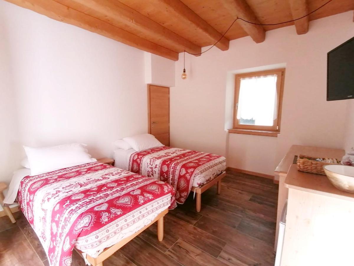 Hotel Ai Larici à Perarolo di Cadore Extérieur photo