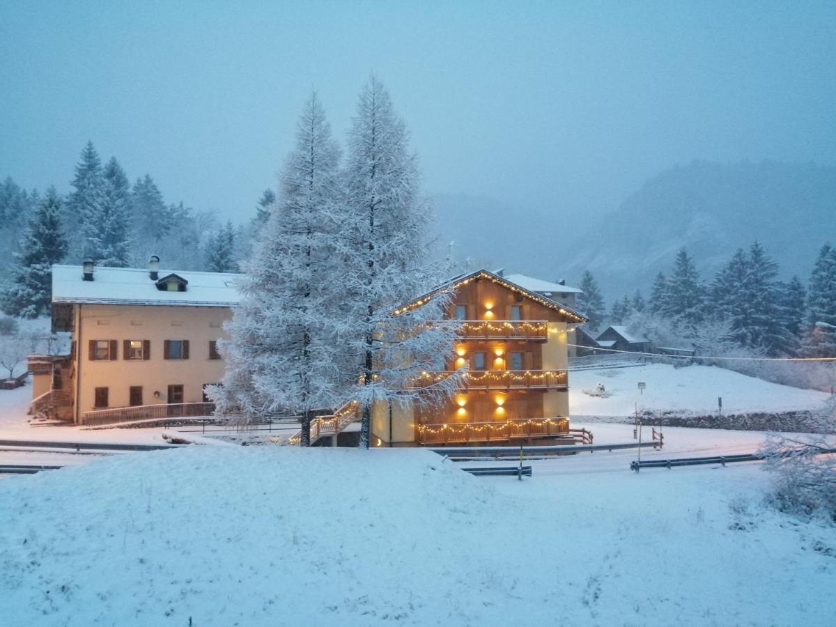 Hotel Ai Larici à Perarolo di Cadore Extérieur photo