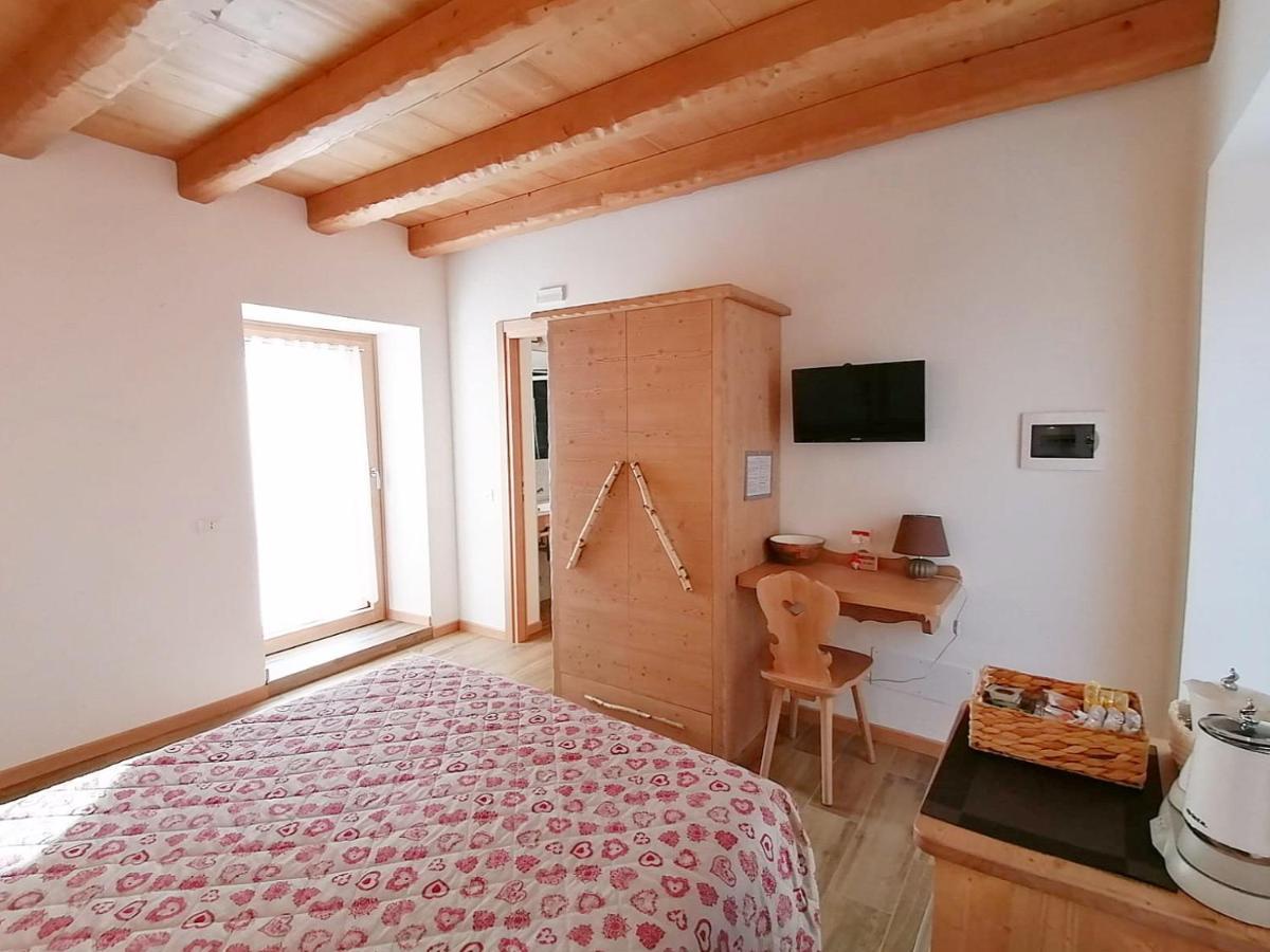 Hotel Ai Larici à Perarolo di Cadore Extérieur photo