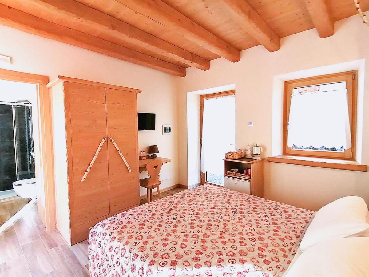 Hotel Ai Larici à Perarolo di Cadore Extérieur photo
