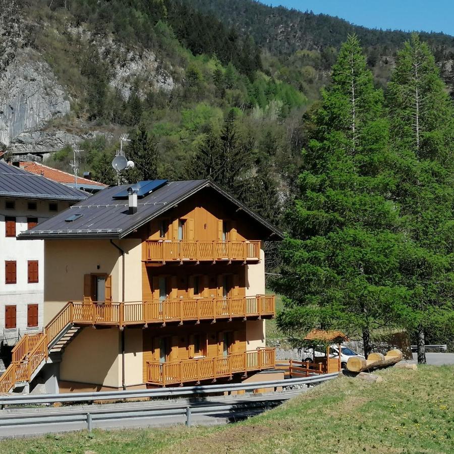 Hotel Ai Larici à Perarolo di Cadore Extérieur photo